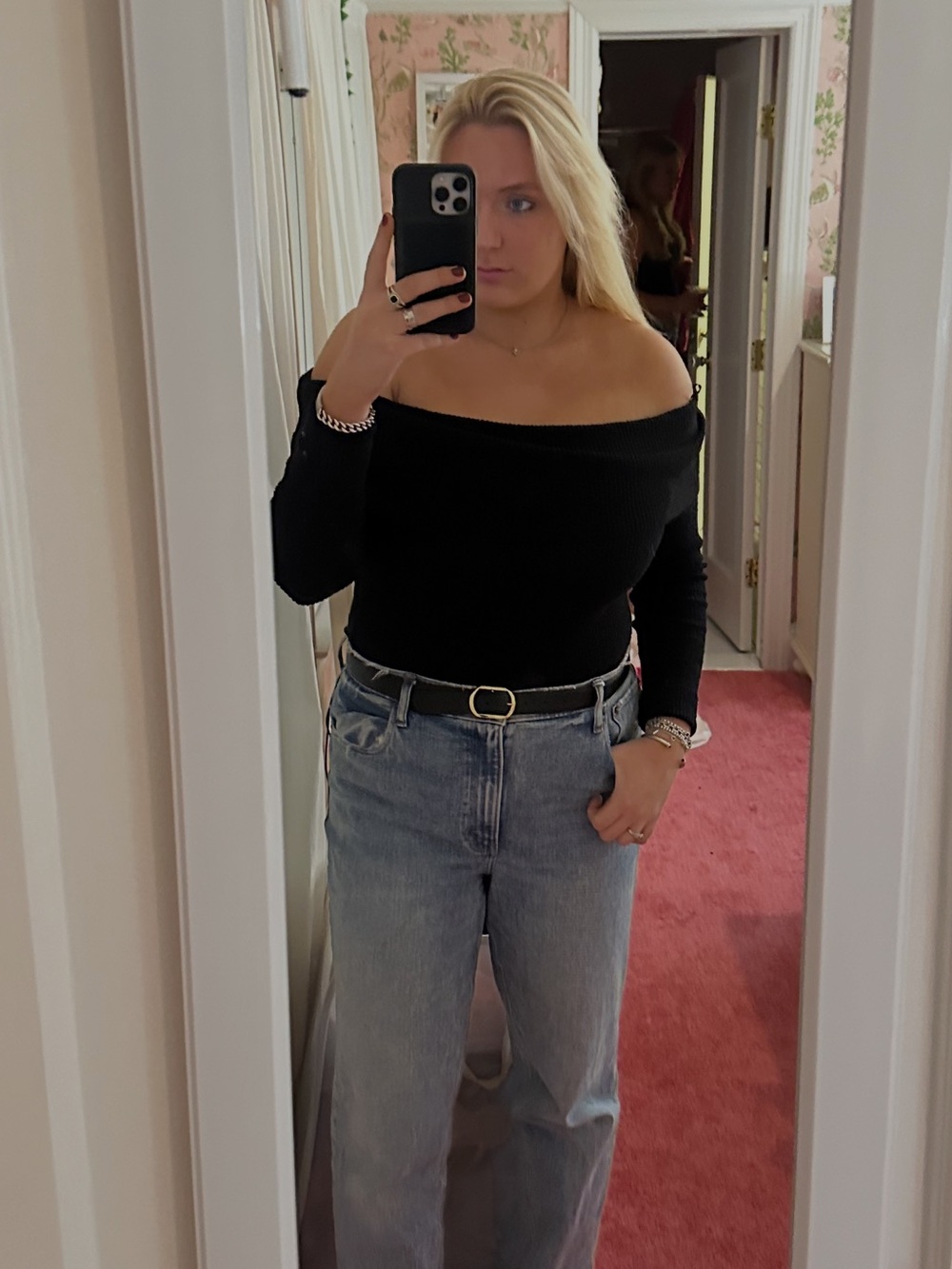 Klesis Off the shoulder black sweater